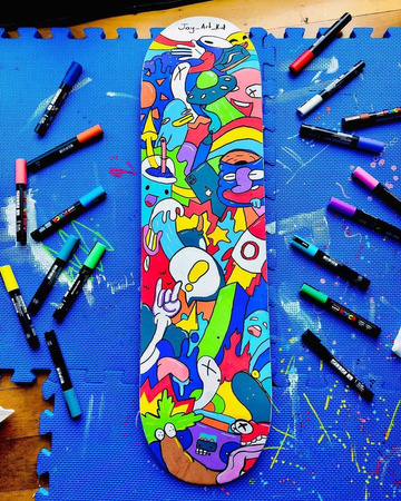 Uni marker Posca PC-5M z farbą plakatową beżowy 45